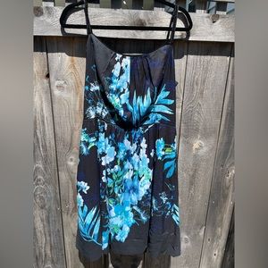 NWT White House Black Market Dress